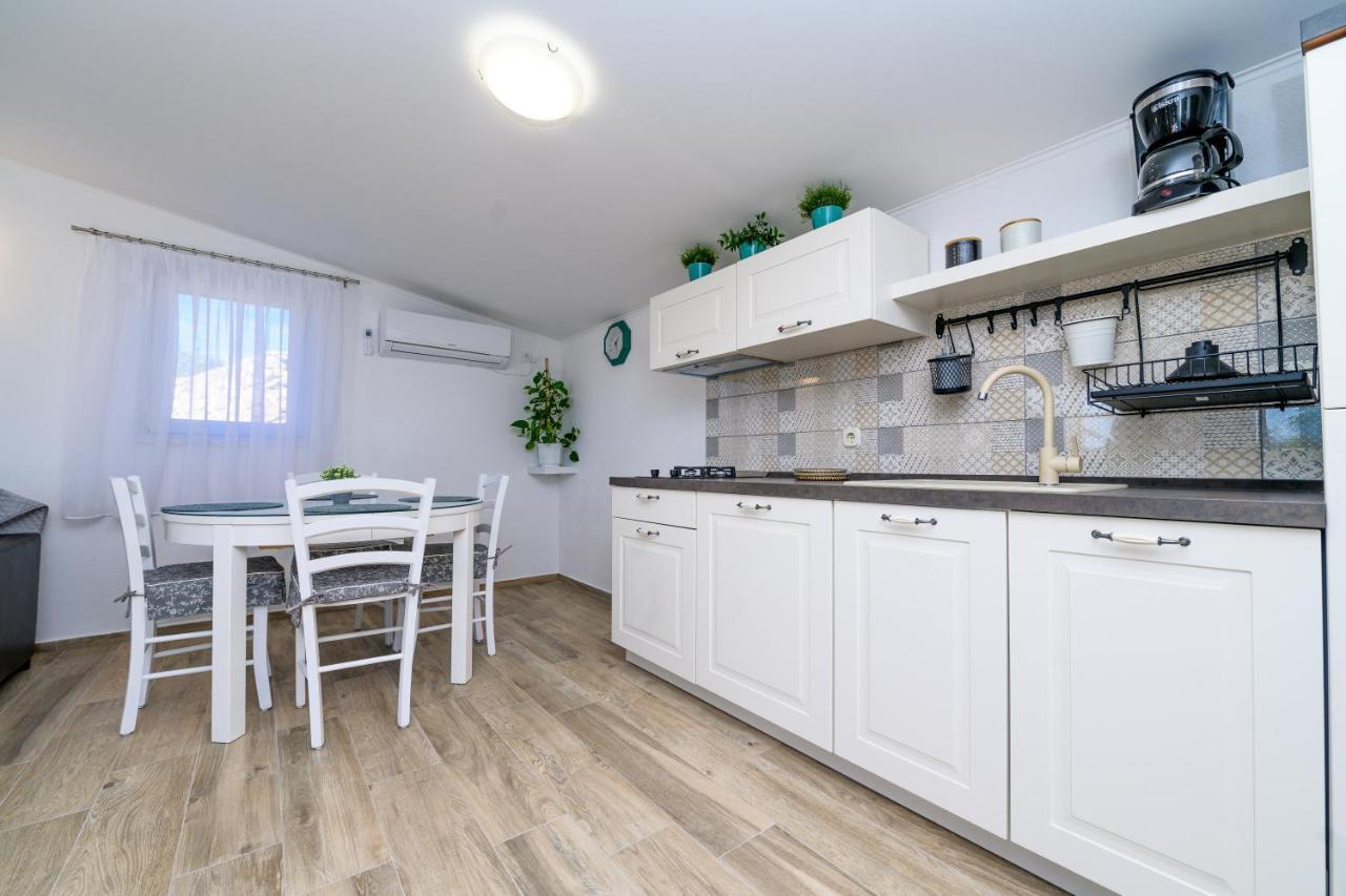 Krcina Holiday Home Cres Eksteriør billede